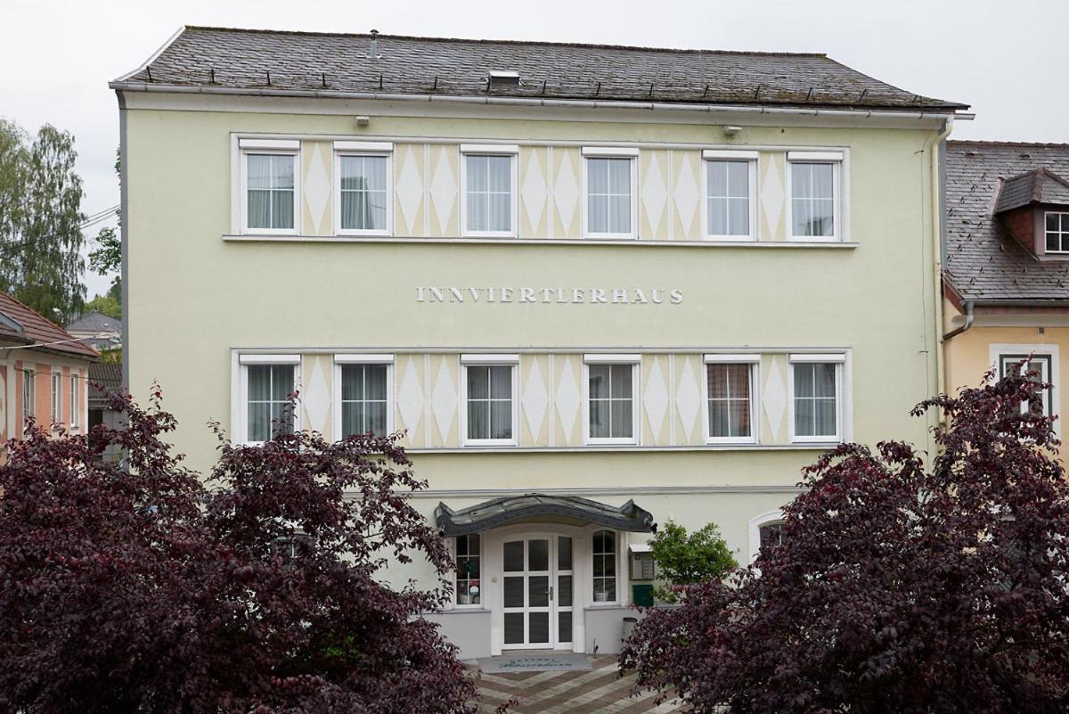 Gasthof Hametner Mit Innviertlerhof Mit Direktem Zugang Zur Therme Mediterrana Durch Unseren Garten! Бад-Галль Екстер'єр фото